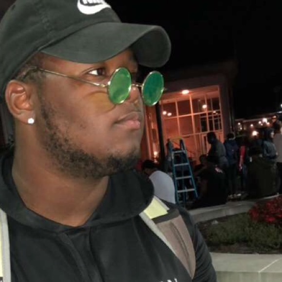 Meet your Posher, Darryl - Picture 1 of 1